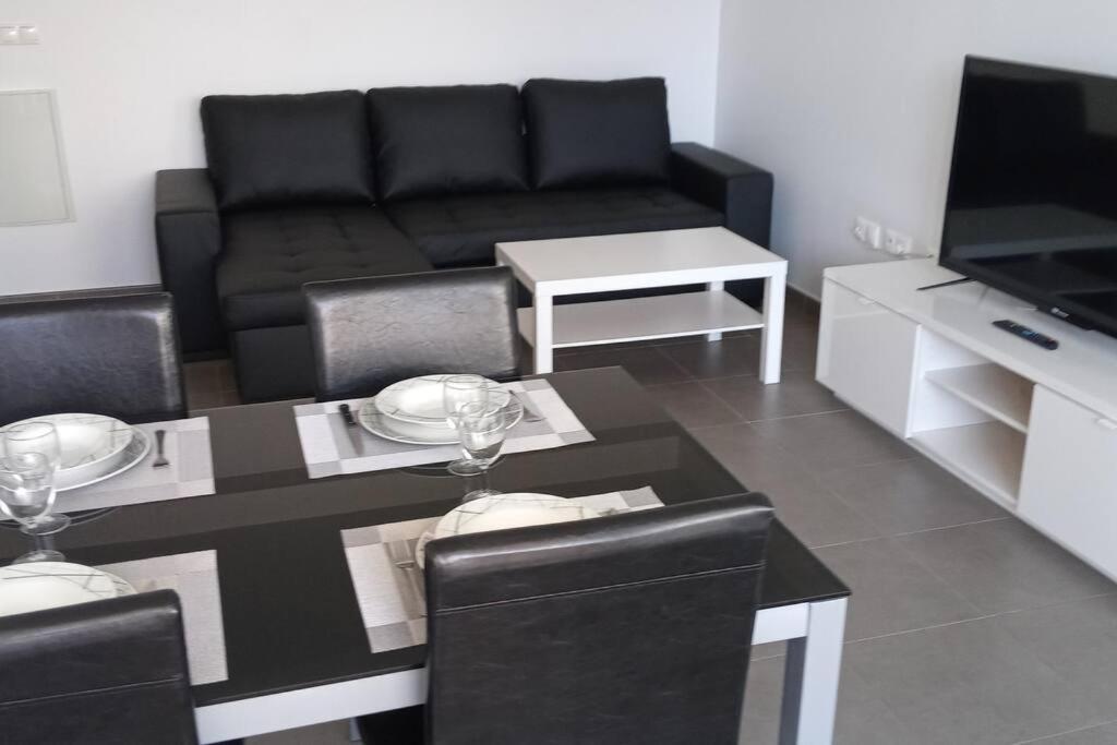 Super A 200m De La A « portisel » Apartment